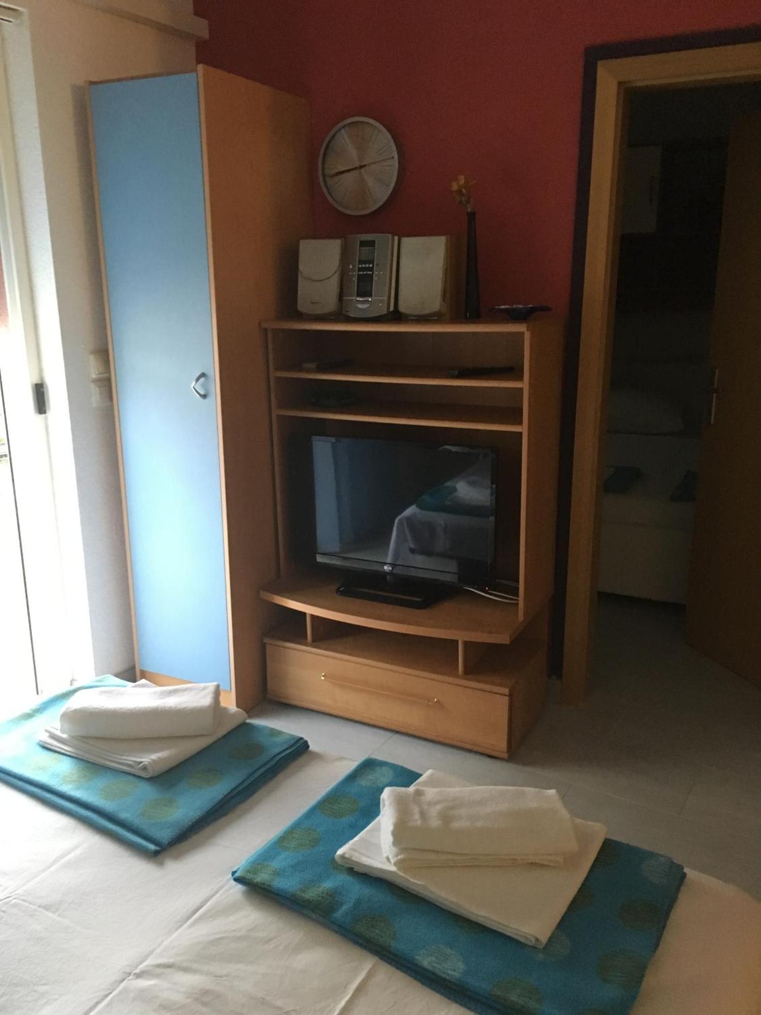 Apartments By The Sea Promajna, Makarska - 2673 客房 照片